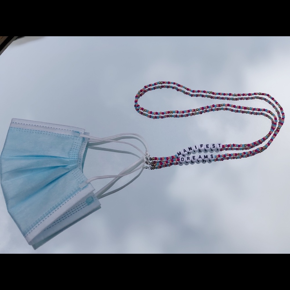 Mask Necklace Chain Holder